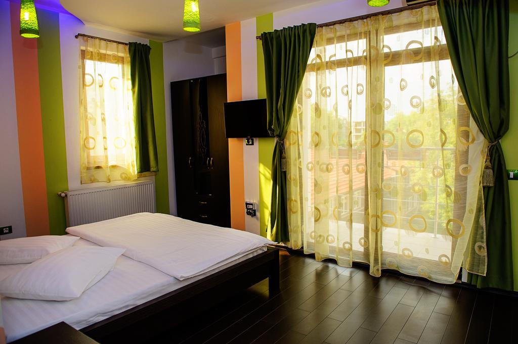 Vila Hd Hunedoara Zimmer foto