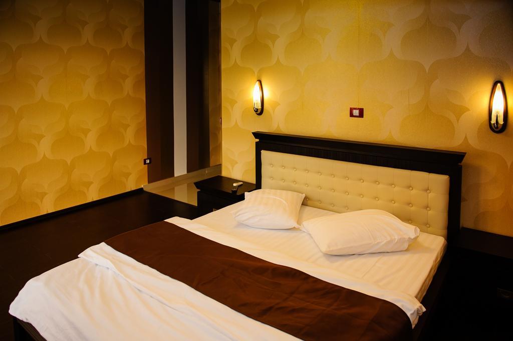 Vila Hd Hunedoara Zimmer foto