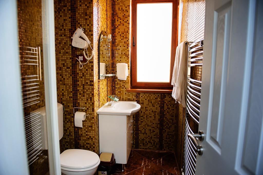 Vila Hd Hunedoara Zimmer foto